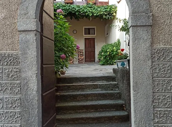 Casa Olmi 3* Castiglione dʼIntelvi