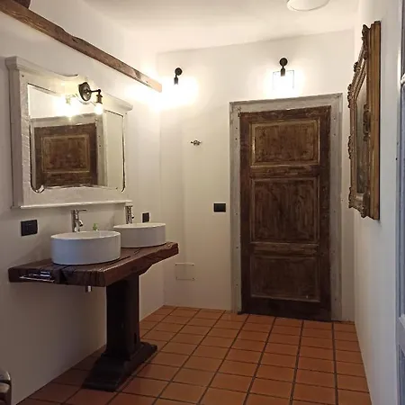 Casa Olmi Gasthof Castiglione dʼIntelvi