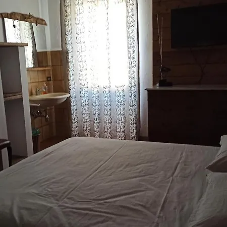 Casa Olmi Castiglione dʼIntelvi