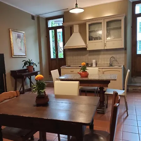 Casa Olmi Pensionat Castiglione dʼIntelvi